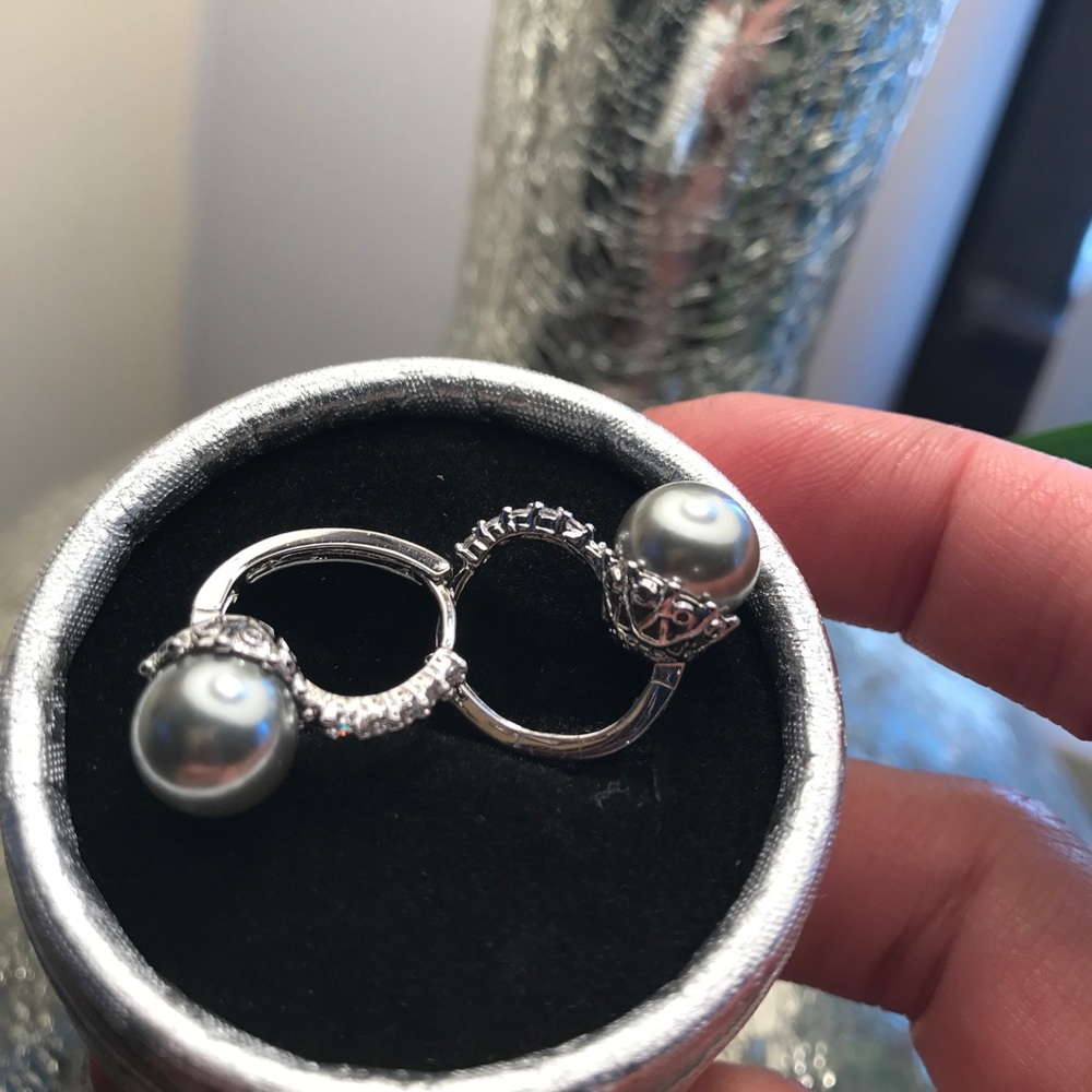 Beautiful 18k Gold Filled Zirconia/ Pearl Hoop NIB